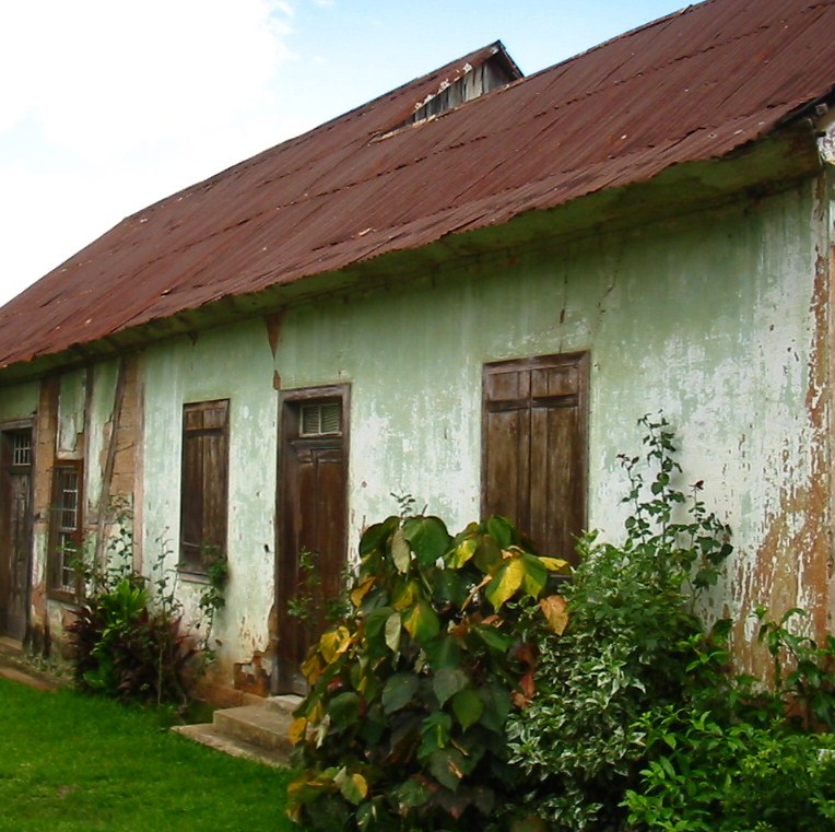 Vista lateral moradia da família Kuhn